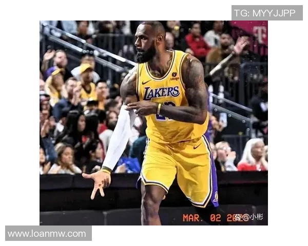 詹姆斯率领湖人队逆风翻盘，取得胜利——一场令人热血沸腾的篮球传奇